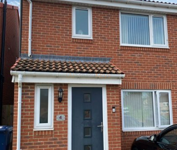 3 bedroom terraced house to rent - Photo 6