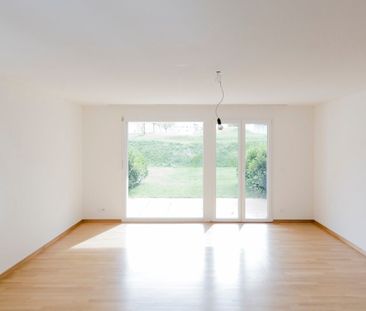 Grand studio au 4ème étage à louer - Photo 2