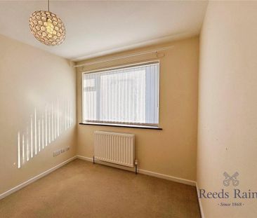 3 bedroom detached house to rent - Photo 3