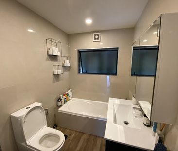 Spacious 4-Bedroom, 2-Bathroom Home for Rent in Northcote – $870/Wk - Photo 3