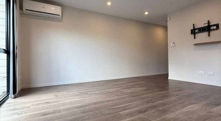 Modern 3 Bedroom Home – Comfort, Style & Convenience - Photo 4