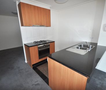 1410/163 City Road - Photo 4