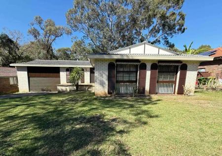 “Freshly Painted Three Bedroom Home!!!” - Photo 3