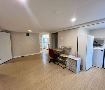 CHARMING 2 BR LOWER LEVEL UNIT | 108 HERRING COVE ROAD | $1650 AVAI... - Photo 6