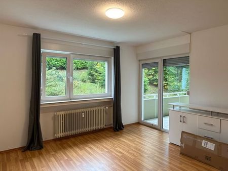 Helle und sehr gepflegte, 4 Zimmerwohnung mit 2 BÃ¤dern, Garage, Aufzug und Balkon - Foto 3