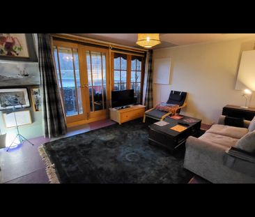 Room in a Shared Flat, Queen's Park Court, EH8 - Photo 3