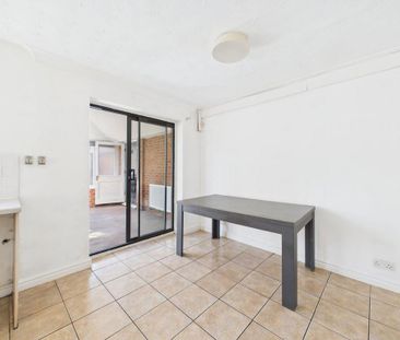 4 bedroom detached house to rent - Photo 4