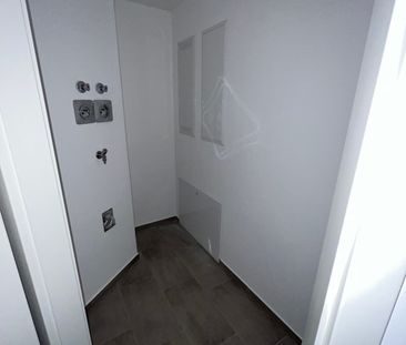 3-Zimmer-Wohnung im 1.OG, EBK, Bad mit Dusche und Wanne, Loggia Süd - Photo 3