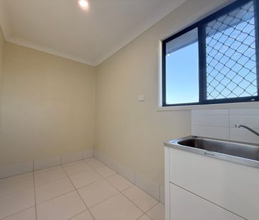 1/44 Baden Jones Way, North Booval, Qld 4304 - Photo 4