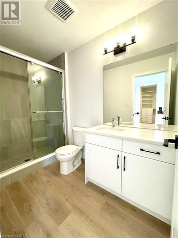 For Lease - 1870 Aldersbrook Gate Unit# 29, London North, Ontario - Photo 4