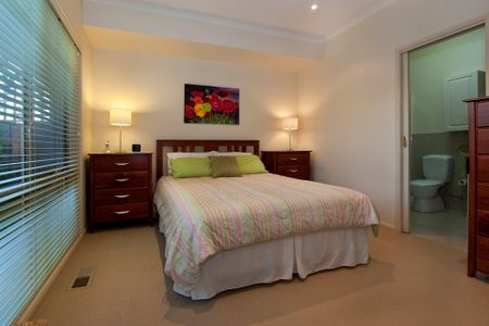 Unit 2/21 Cheviot Road, - Photo 3