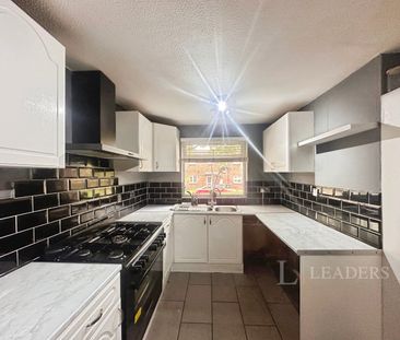 3 bedroom end of terrace to rent Exhall Close, Redditch B98 - Photo 6