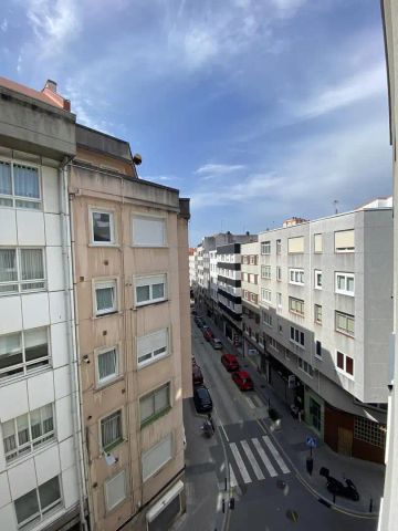 A Coruña Capital - Photo 2