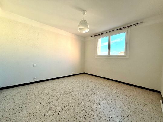 BAISSE DE PRIX Centre Ville Saint Raphael 2P 48 m2, - Photo 1