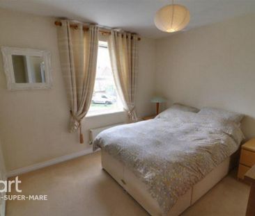 3 bedroom detached house to rent - Photo 4