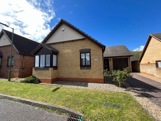 Corvus Close, Royston - Photo 1