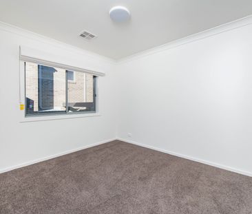 4 Isherwood Street, Weston ACT 2611 - Townhouse For Rent | Domain - Photo 1