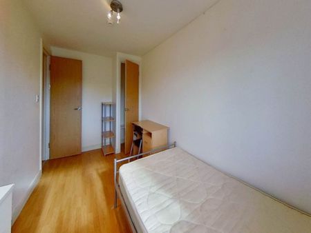 Price £1,200 pcm - Available Now - Furnished - Photo 4