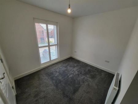 3 bedroom terraced house to rent - Photo 2