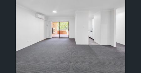 RENOVATED 2 BEDROOM UNIT WITH SPLIT AIR CONDITIONER - Photo 2