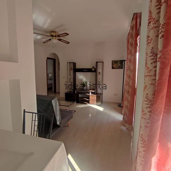 Alquiler de piso en Calle Merlo - Photo 1