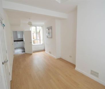 2 Minnowburn Terrace, Castlereagh, Belfast, BT8 7SN - Photo 1