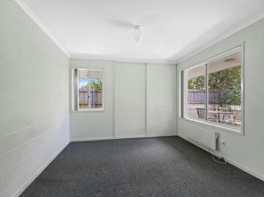 Welcome to your next home in the heart of Moe! - Photo 1