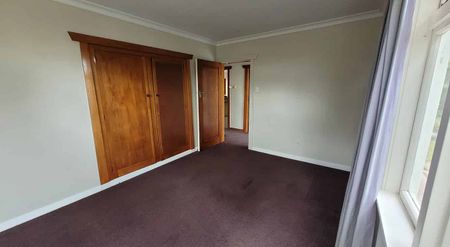 Charming Home with Large section - Photo 5