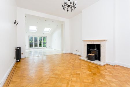 Lymington Road, West Hampstead, London - Photo 5
