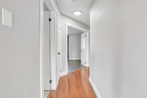 For Lease - 81 Livingstone Street Unit# Upper, Barrie, Ontario - Photo 1