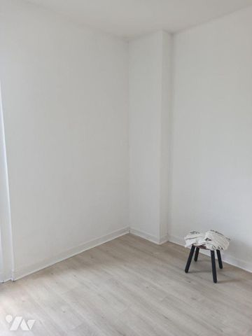 Studio à Louer à Rennes (35000), quartier Fac de Droit, Thabor-St Hélier Cet appartement au ... - Photo 5