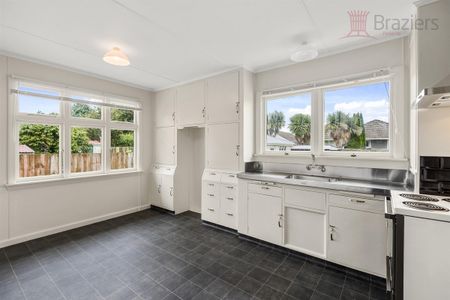 12 Jennifer Street, Bryndwr - Photo 4
