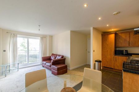2 bedroom flat to rent - Photo 3