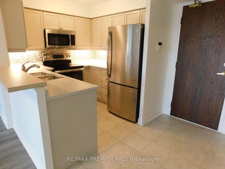 For Lease - 39 Oneida Crescent Unit# 1213, Richmond Hill, Ontario - Photo 4