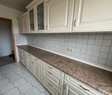 Ruhig gelegene 2-Raumwohnung mit EBK +Balkon und Bad - Foto 1