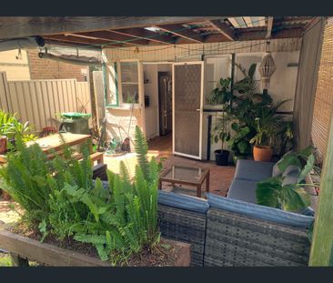 Room 1/20 GLEN STREET, Marrickville, NSW 2204 - Photo 1