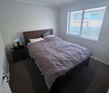 Dunkeld Drive - Let the sun shine in! - Photo 4