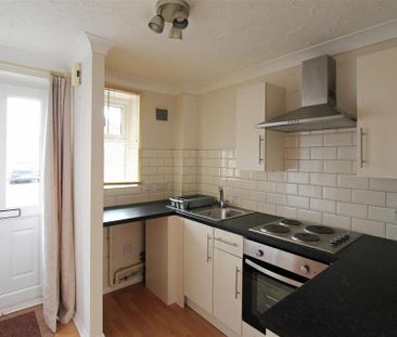 1 bedroom terraced house to rent - Photo 3