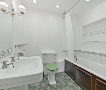 2 bedroom end of terrace house to rent - Photo 4