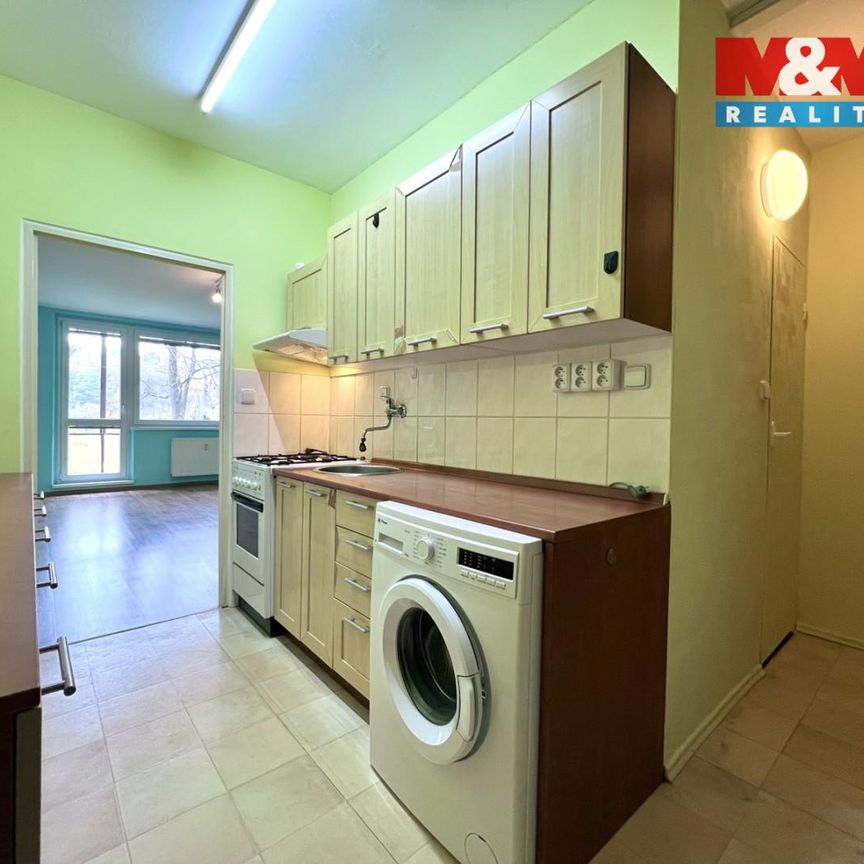 Pronájem bytu 1+kk a garsoniéry 32 m², Družstevní 4510, Zlín - Fotografie 1