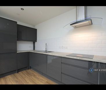 2 bedroom semi-detached house to rent - Photo 6