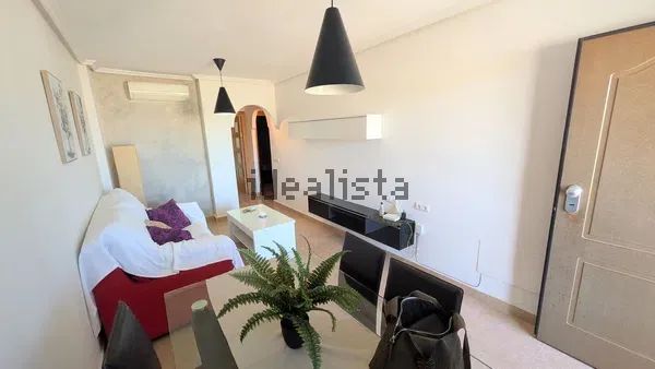 Alquiler de piso en Calle Alcalde Juan Hurtado - Photo 1