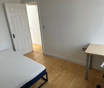 Student Properties to Let - Photo 6