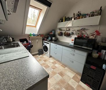 Dachgeschoss Idylle mit drei Zimmern - Photo 1