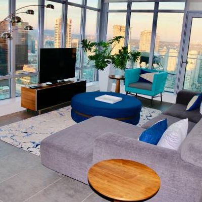 FURNISHED LUXURY*HEARTofDT*SPECTACULAR VIEW*KING/QUEEN+OFFICE+2 DECKS! - Photo 3