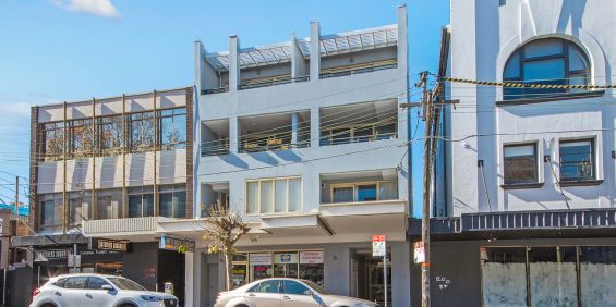Beautiful courtyard apartment in the heart of Crows Nest - Photo 3