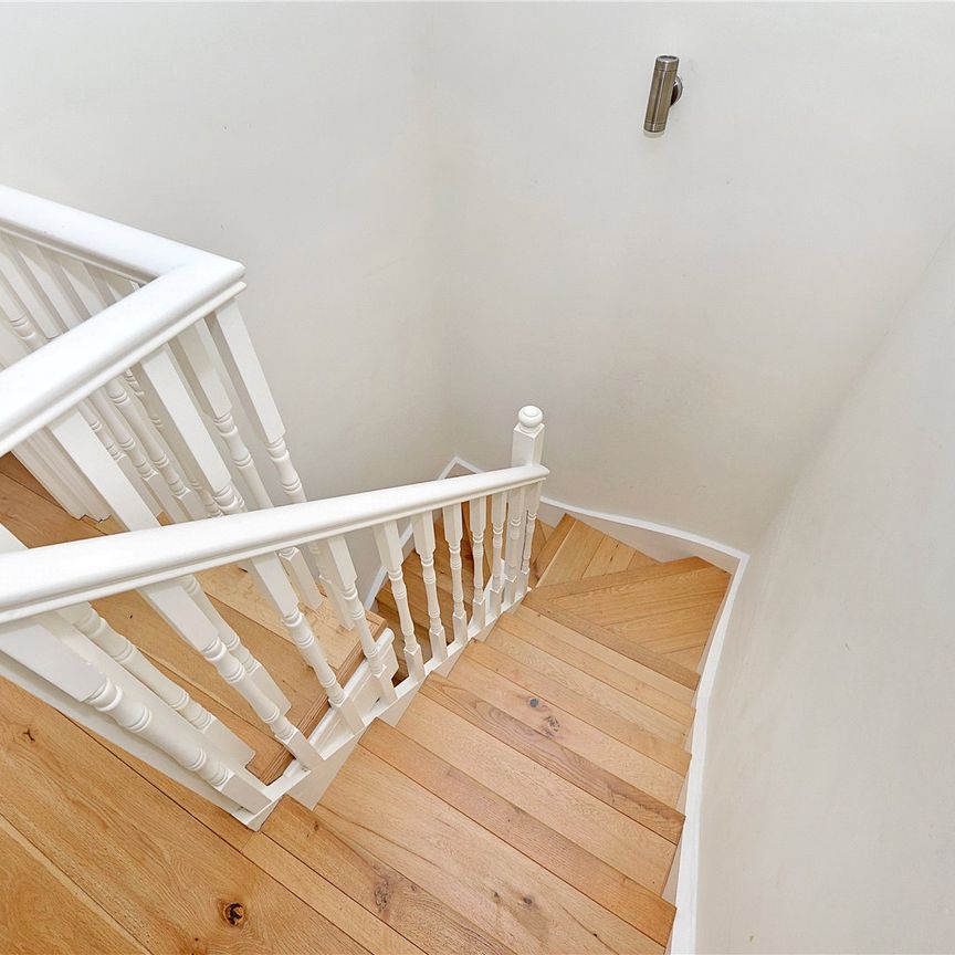 4 Bed Mews House To Rent - Photo 1