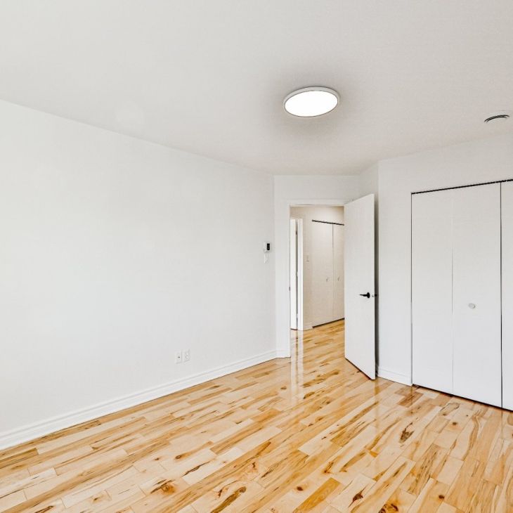 1758 Ch. St-Charles, app.202, J6W 3R3, Terrebonne - Photo 1