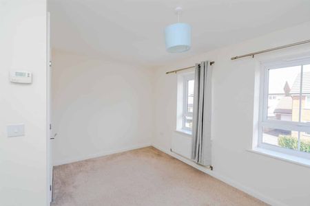 Hallum Way, Hednesford, Cannock - Photo 2