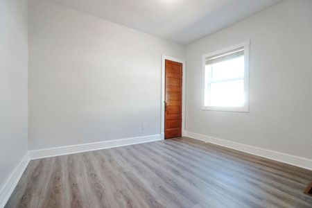 For Lease - 27 Barton Street, St. Catharines, Ontario - Photo 2